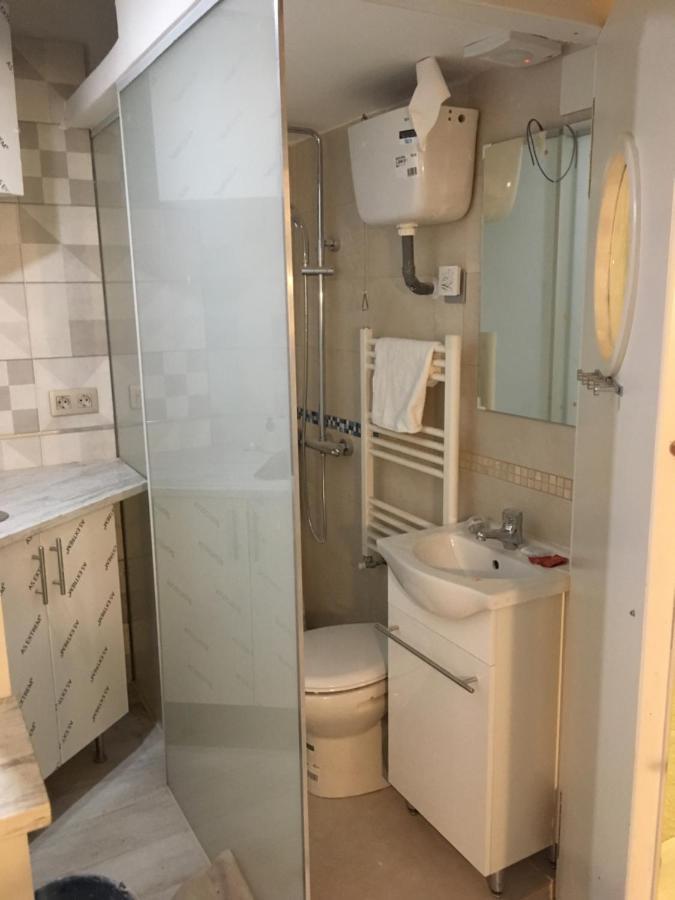 Acogedor Estudio Camarote En El Centro De Madridアパートメント エクステリア 写真